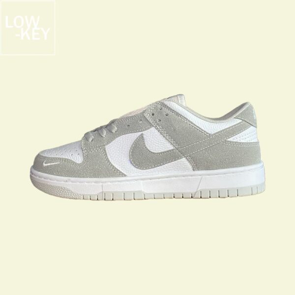 Dunk Low Essential "Cloud Grey"